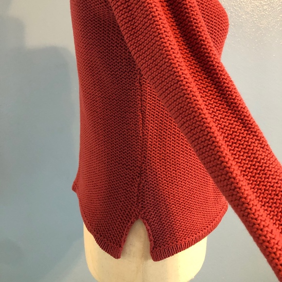 Orange / Peach Sweater - Stunning Neckline - Side Slits - Size Small - Old Navy - Picture 3 of 4